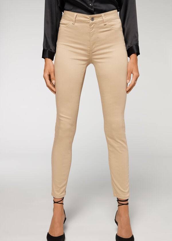 vaqueros push-up y tacto suave calzedonia para mujer beige