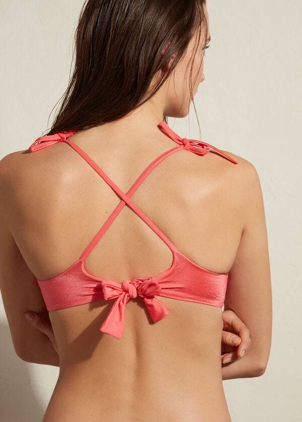 bikini estilo camiseta sin mangas con relleno de calzedonia en color rosa para mujer de cannes